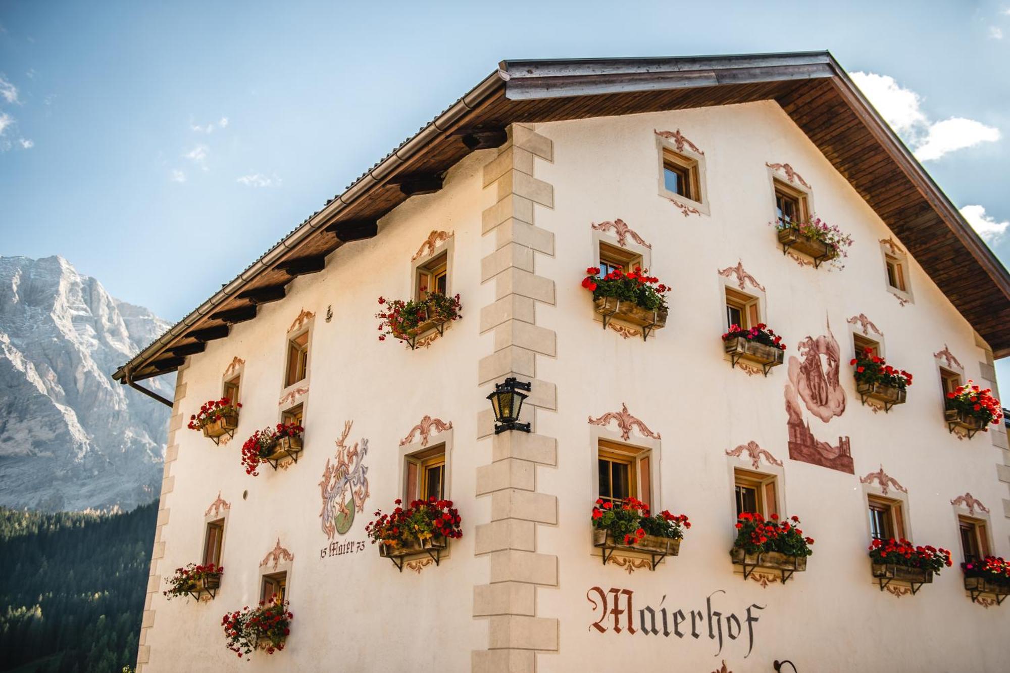 Maierhof Villa Ла Вале Екстериор снимка